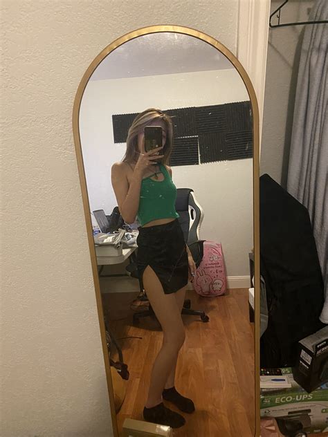 Nga Nguyen on Twitter: "2 out of many tops from wishlist that arrived