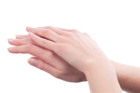 tangan  kering  kusam   pengobatan rumahan  mengobati