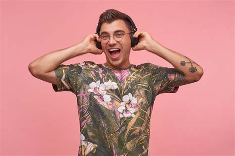 crazy  guy images    freepik