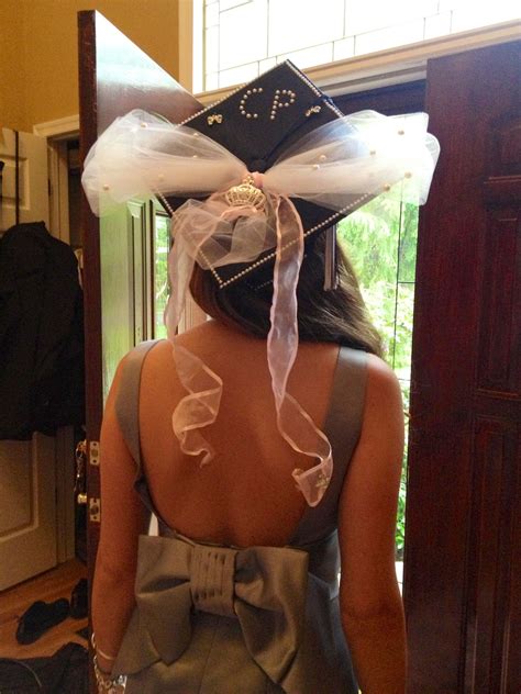 girly graduation cap ideas 5