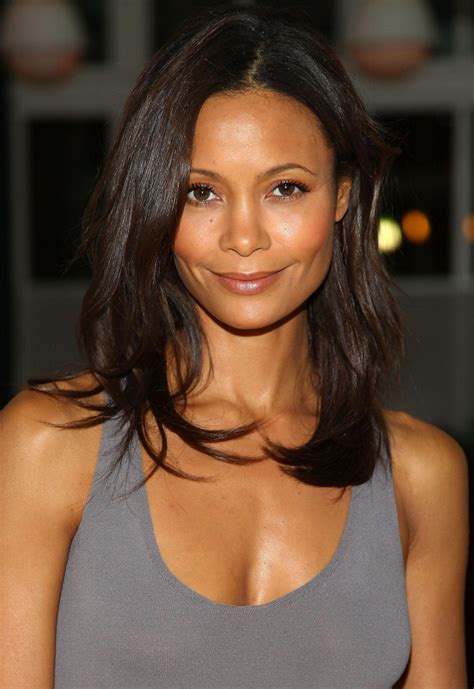 Random Female Celebrity Generator | Cool Generator List