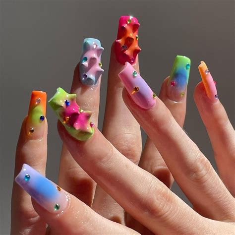 Estilos De Unhas Postiças - Unhas postiças realistas decoradas: 20 fotos e estilos para inspirar ...