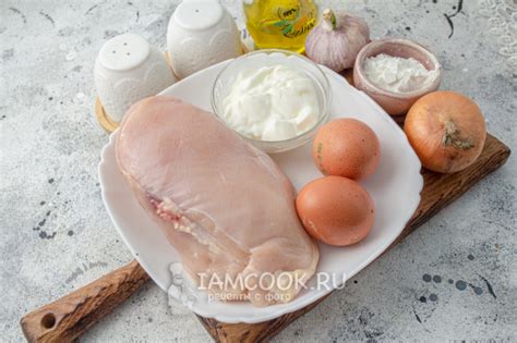 Рубленые котлеты из куриной грудки со сметаной — рецепт с фото пошагово