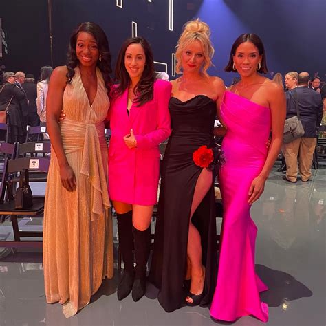 Catherine Reitman (@reitcatou) • Instagram photos and videos
