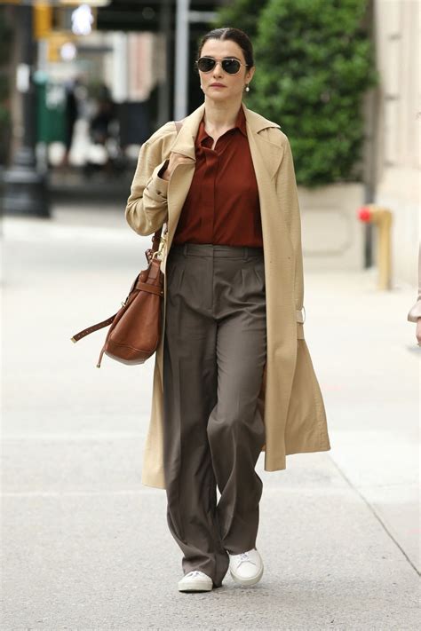 Rachel Weisz and Kitty Hawthorne - "Dead Ringers" Set in New York 08/09