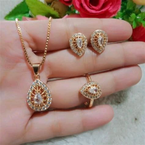 jual perhiasan emas satu set asli  karat mewah simple elegan shopee