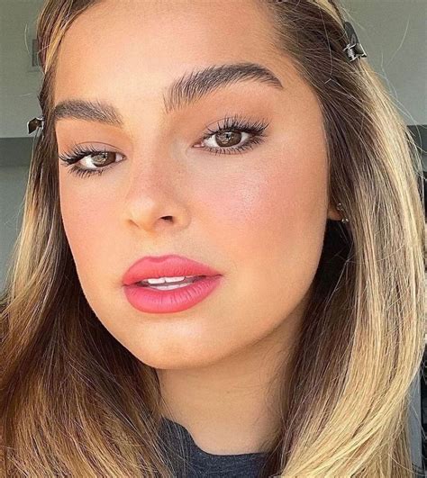 Pin von tiktoker account auf Addison Rae