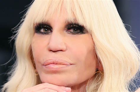 "Victim of Plastic Procedures": What Does 67-year-old Donatella Versace ...