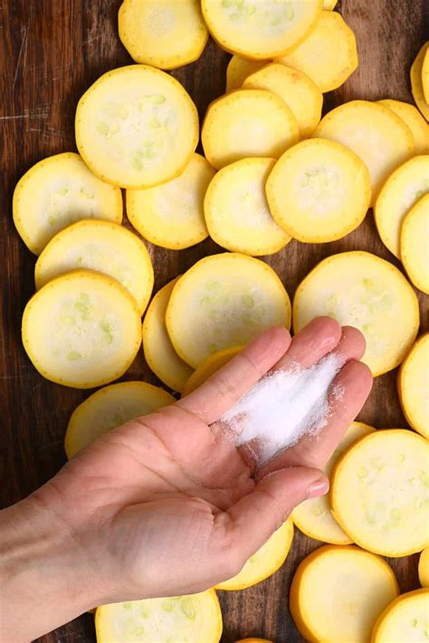 zucchini squash sliced