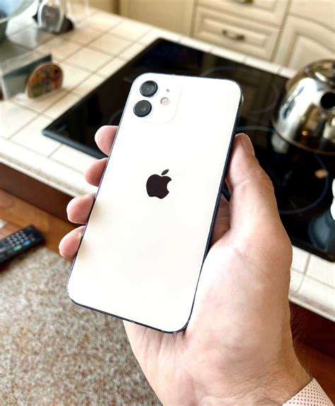 Замена камеры IPhone 12 цена 3299р. за оригинал в Москве