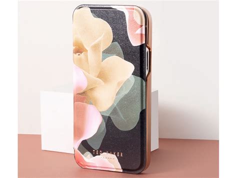 Ted Baker Porcelain Rose Case | iPhone 11 Hoesje