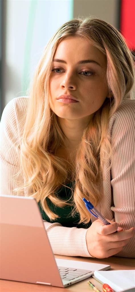 1242x2688 Resolution Josephine Langford in After We Fell Iphone XS MAX ...