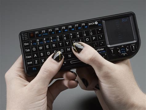 Миниатюрная беспроводная клавиатура с тачпадом | Raspberry Pi в Киеве ...
