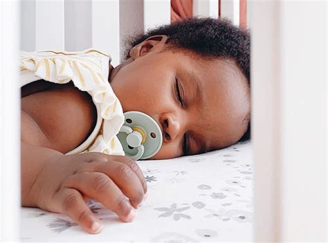 Do Babies Dream? An Expert Weighs In | The Everymom