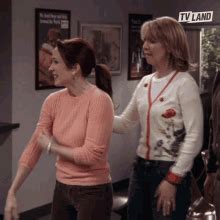 Patricia Heaton Todo El Mundo Ama A Raymond Gif Patricia Heaton