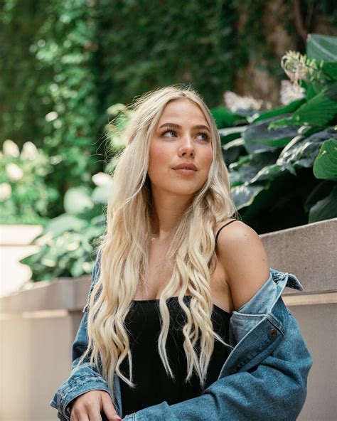 Why Blondes Are More Gorgeous to Men | by Annie Wegner | Writers