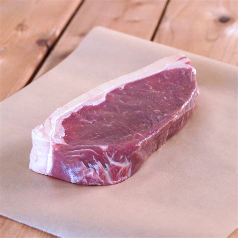 Grass-Fed Beef Striploin Steak New Zealand (200g)