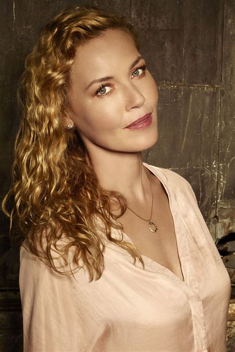 Connie NIELSEN : Biographie et filmographie