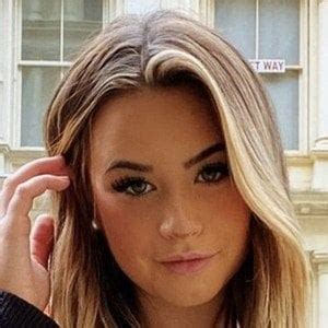 The EmilyElizabethH Leaks: The Internet's Reaction - 62kpnbm
