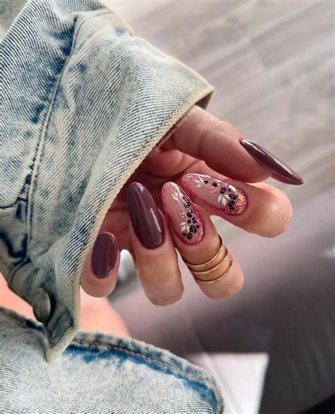35+ Fall Nail Art: Exquisite Autumn Designs - Emerlyn Closet