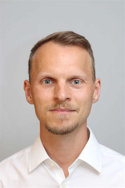 Dr Alexander Drake - Psychology Experts