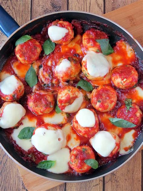 25 Healthy Ground Chicken Recipes For A Guilt-Free Meal