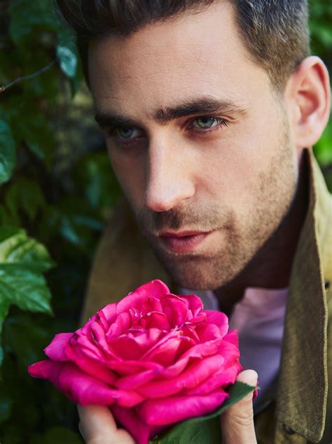 The haunting of hill house star oliver jackson cohen exclusive