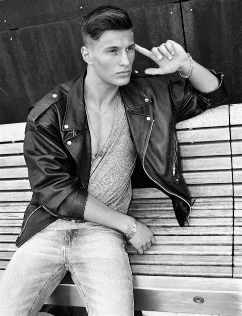 Model Dario D. byTeeJott002 by TeeJott on DeviantArt