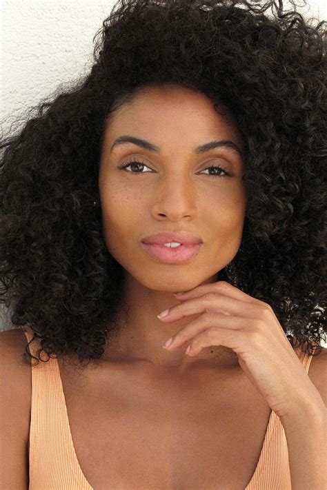 Drop: Kabul Et veya Reddet (Drop) filminin konusu ne, oyuncuları kimler