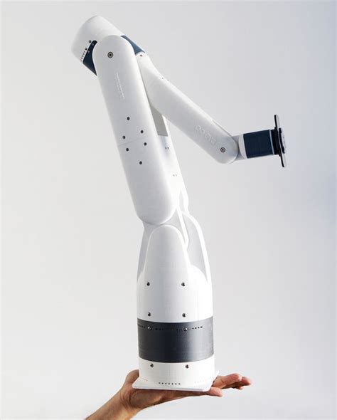 1000+ ideas about Robot Arm on Pinterest | Mechanical arm, Robotic ...