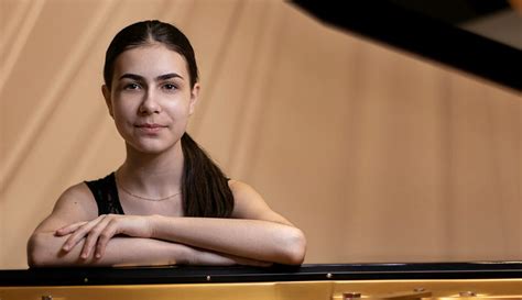 Alexandra Dovgan - Teatro Chiabrera