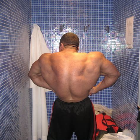 Muscle Lover - The World of Bodybuilders: Egyptian bodybuilder Mohamed