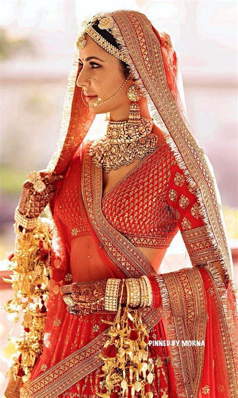 Sabyasachi Mukherjee - India 🇮🇳 | Bollywood wedding, Indian bride