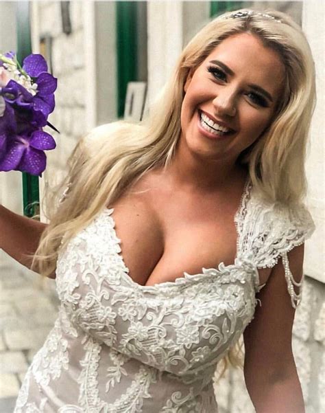 Pin on Busty Dress up 1