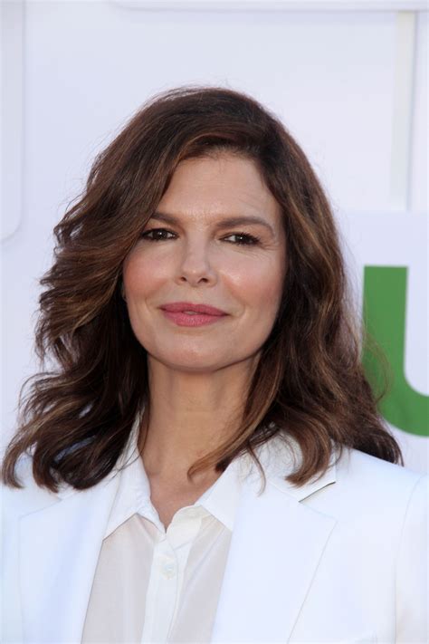 Pictures of Jeanne Tripplehorn