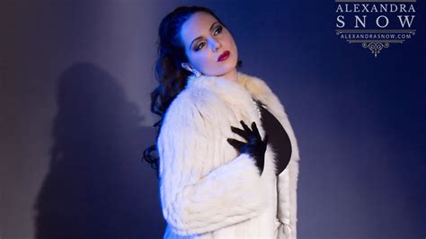 Photos - Goddess Alexandra Snow - Professional Maneater