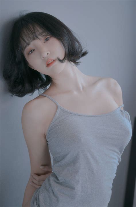Pin de Asian Muse en Sn | Mujeres coreanas, Chica japonesa, Pose de mujer