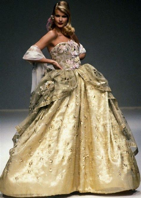 # UNGARO couture | Runway fashion couture, Runway fashion, 90s runway ...