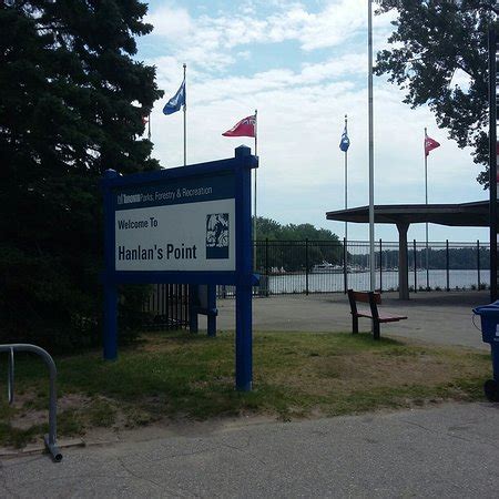 Hanlan's Point Beach (Toronto) - All You Need to Know BEFORE You Go - Updated 2020 (Toronto ...