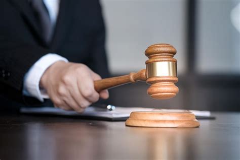 Правила ст. 135 ГПК РФ о возвращении искового заявления