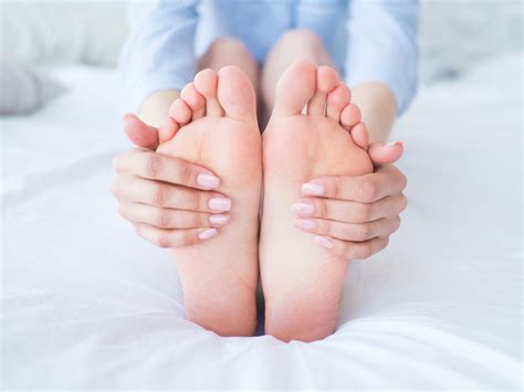 Big Toe Pain: 10 Common Causes - NatraCure