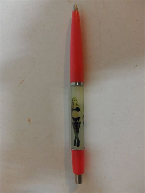 RARE Adult Porn Star TAYLOR WANE Sexy Strip Nude Pen Turn Upside Down