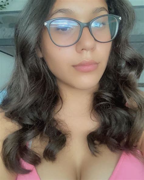 Rylie Rodriguez (@rylierodriguez_) • Instagram photos and videos