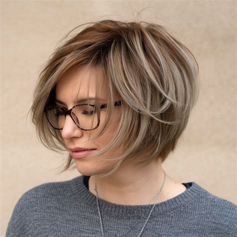 Corte De Camada Curto - Corte de cabelo feminino curto repicado em camadas (59) - Kioshi Sako