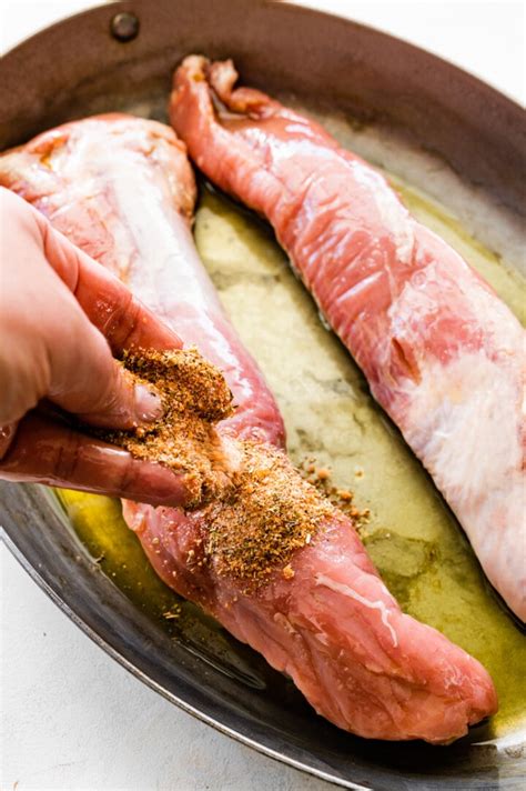 Juicy Pork Tenderloin In The Oven - Cucina by Elena