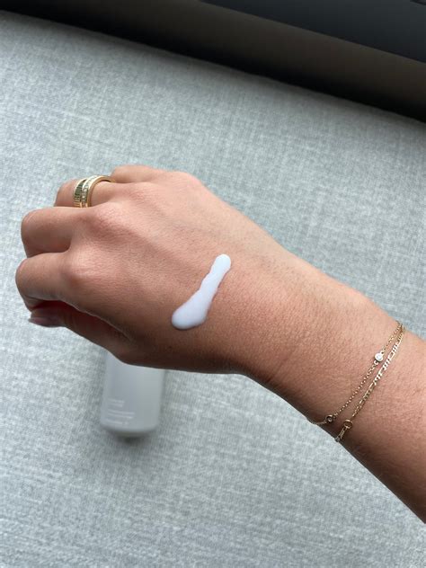 Rhode Glazing Milk Essence Review With Photos | POPSUGAR Beauty UK