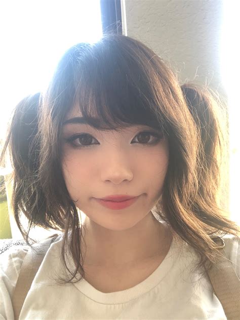 hello reddit : r/emiru