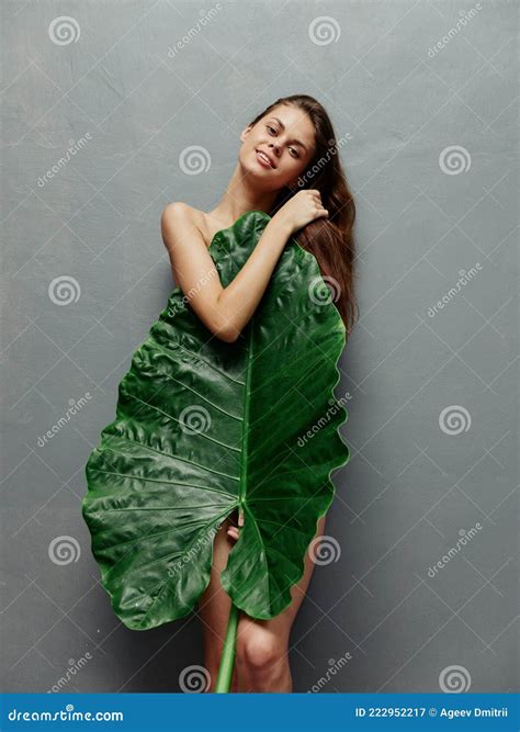 Woman Charming Look Big Green Leaf Cover Naked Body Stock Image - Image