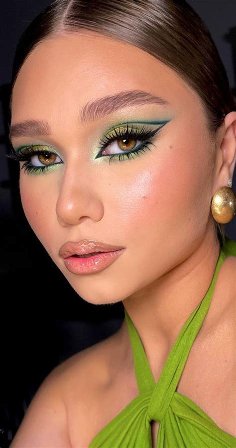 Green Makeup Ideas