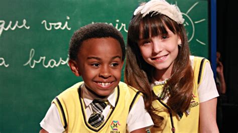 Larissa Manoela E Maria Joaquina - Maria Joaquina cresceu! Larissa Manoela está na Globo: "Na tela da TV ...